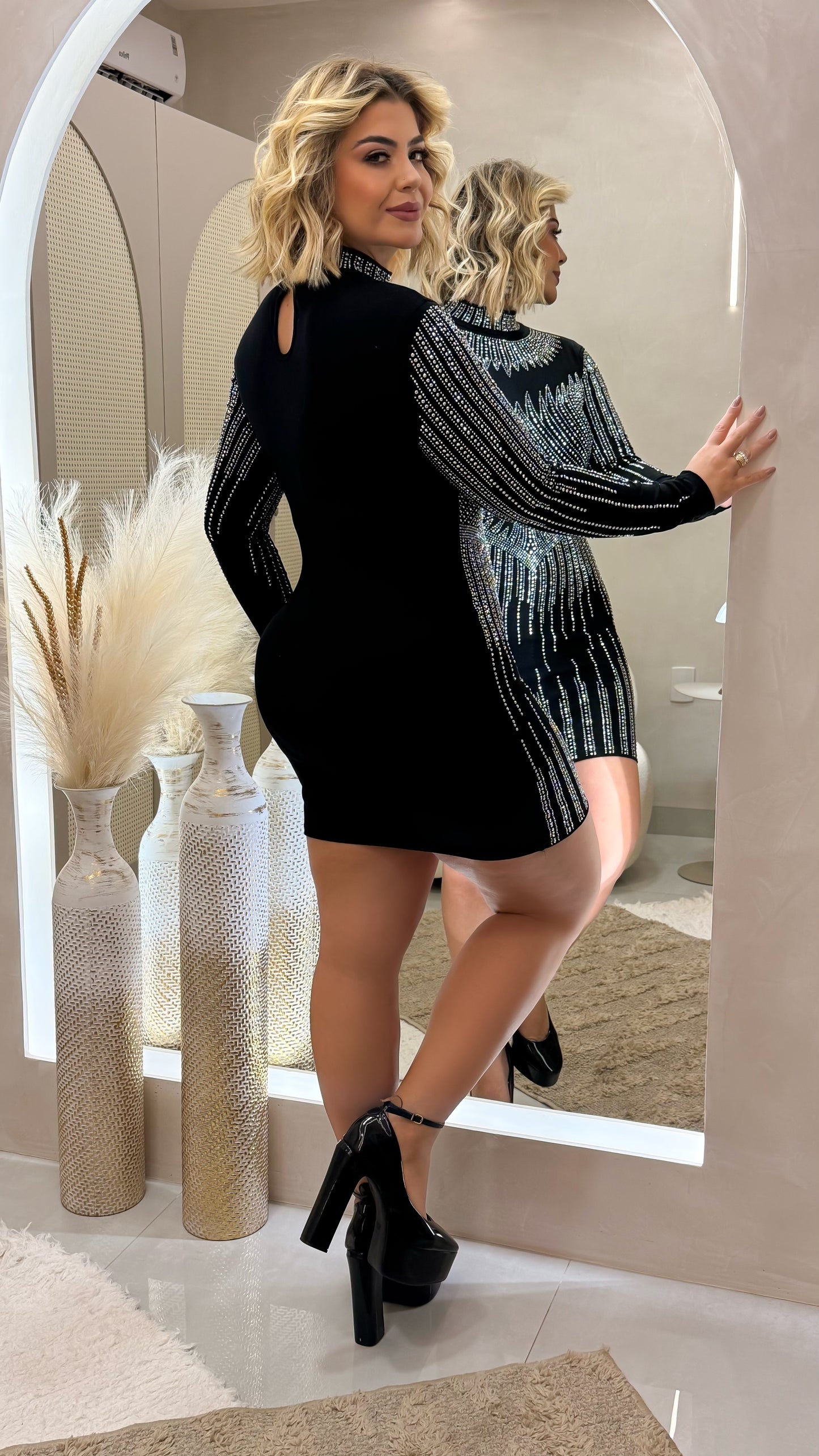 Vestido Plus Size Preto Com Aplicação - Cód. 0346