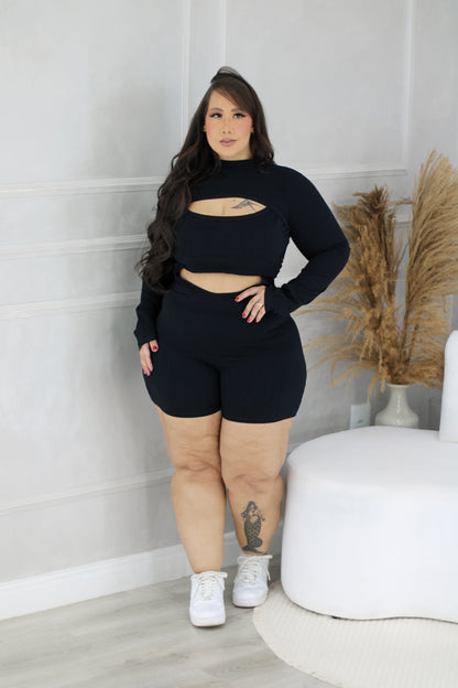 Macaquinho Plus Size Preto - Cód. 0354