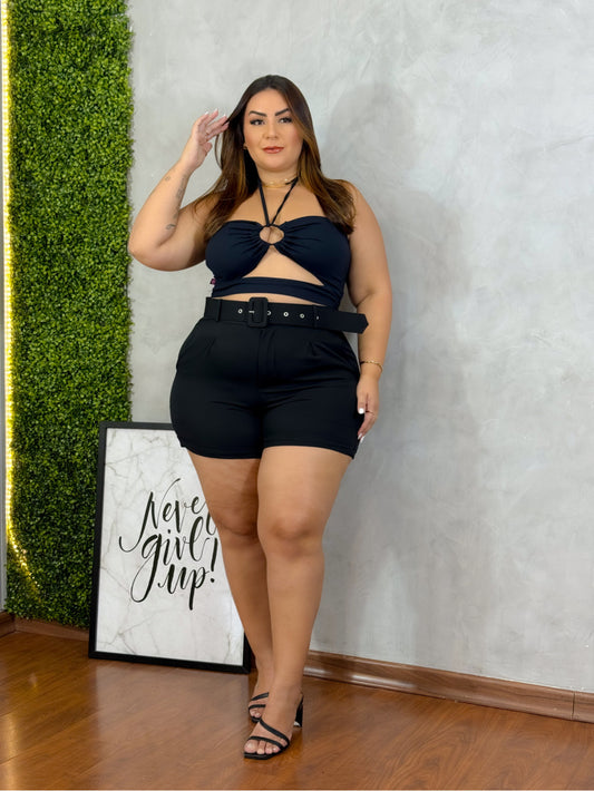 Short Plus Size em Crepe Preto - Cód. 0203