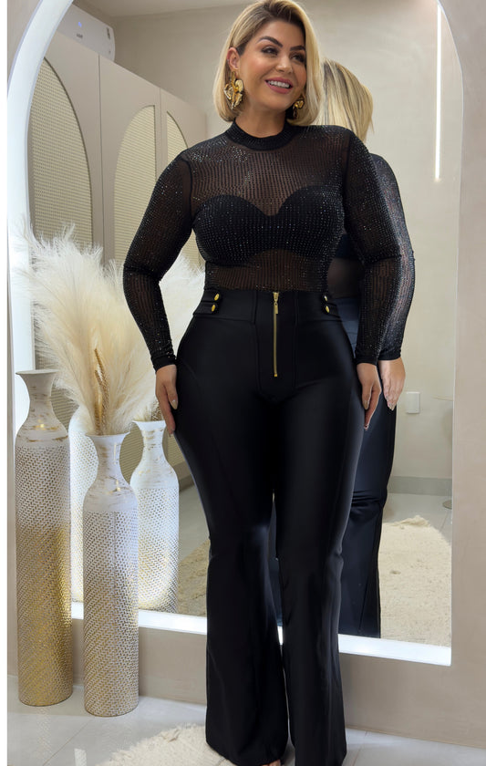 Calça Plus Size Flare em Poliamida Preto com Zíper Lipo - Cód. 0046