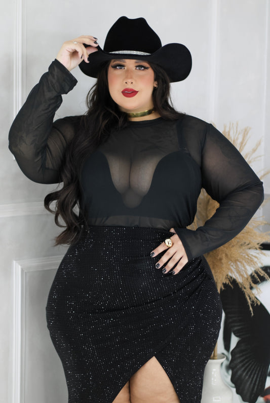 Blusa Transparente Em Tule Preta  Plus Size (Modelo usou G2) - Cód. 0008