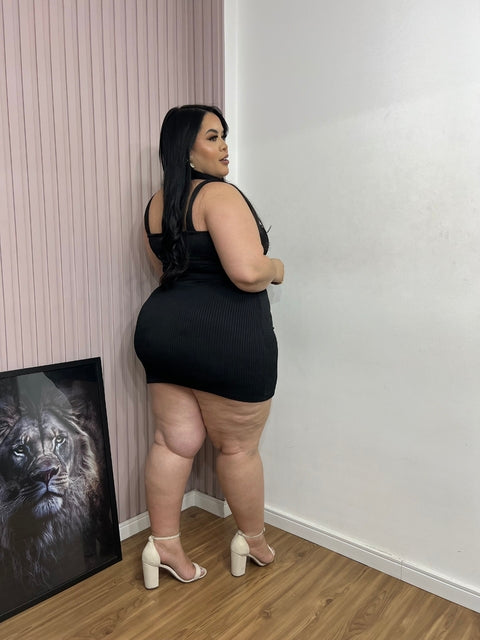 Vestido Plus Size Curto Canelado Preto - Cód. 0236