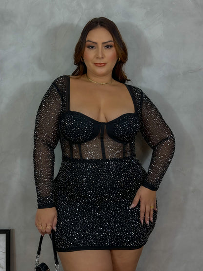 Vestido Plus Size Curto em Tule Preto com Aplicações - Cód. 0262
