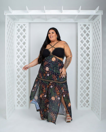 Vestido Plus Size em Tule Floral com Bojo Artesanal em Corda Preto - Cód. 0283