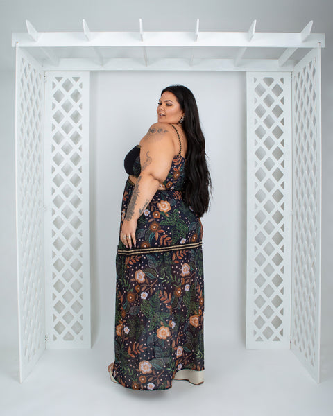 Vestido Plus Size em Tule Floral com Bojo Artesanal em Corda Preto - Cód. 0283