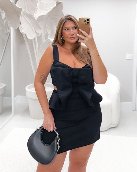 Vestido Plus Size Curto Jeans com Detalhe em Laço Preto - Cód. 0266