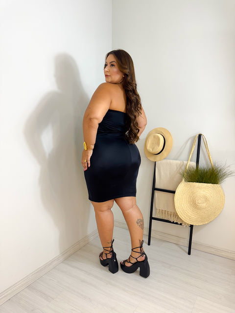 Vestido Plus Size Tomara que Caia em Poliamida Preto - Cód. 0318