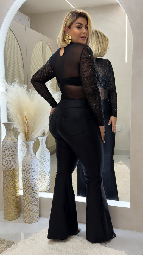 Calça Plus Size Flare em Poliamida Preto com Zíper Lipo - Cód. 0046