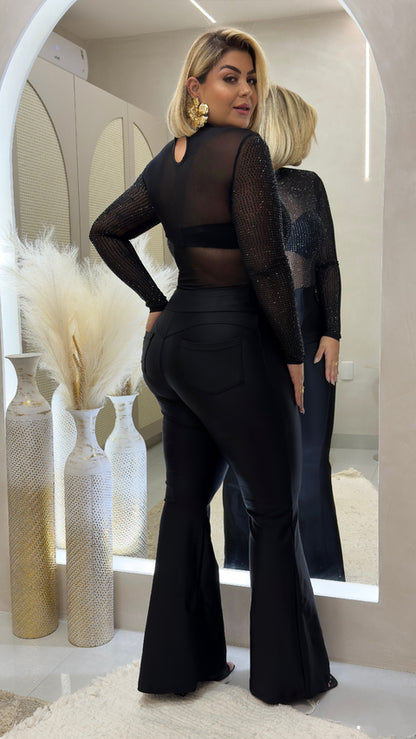 Calça Plus Size Flare em Poliamida Preto com Zíper Lipo - Cód. 0046